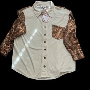 UMGEE BNWT M. Beautiful button up with sequin sleeves/pocket. Never worn.